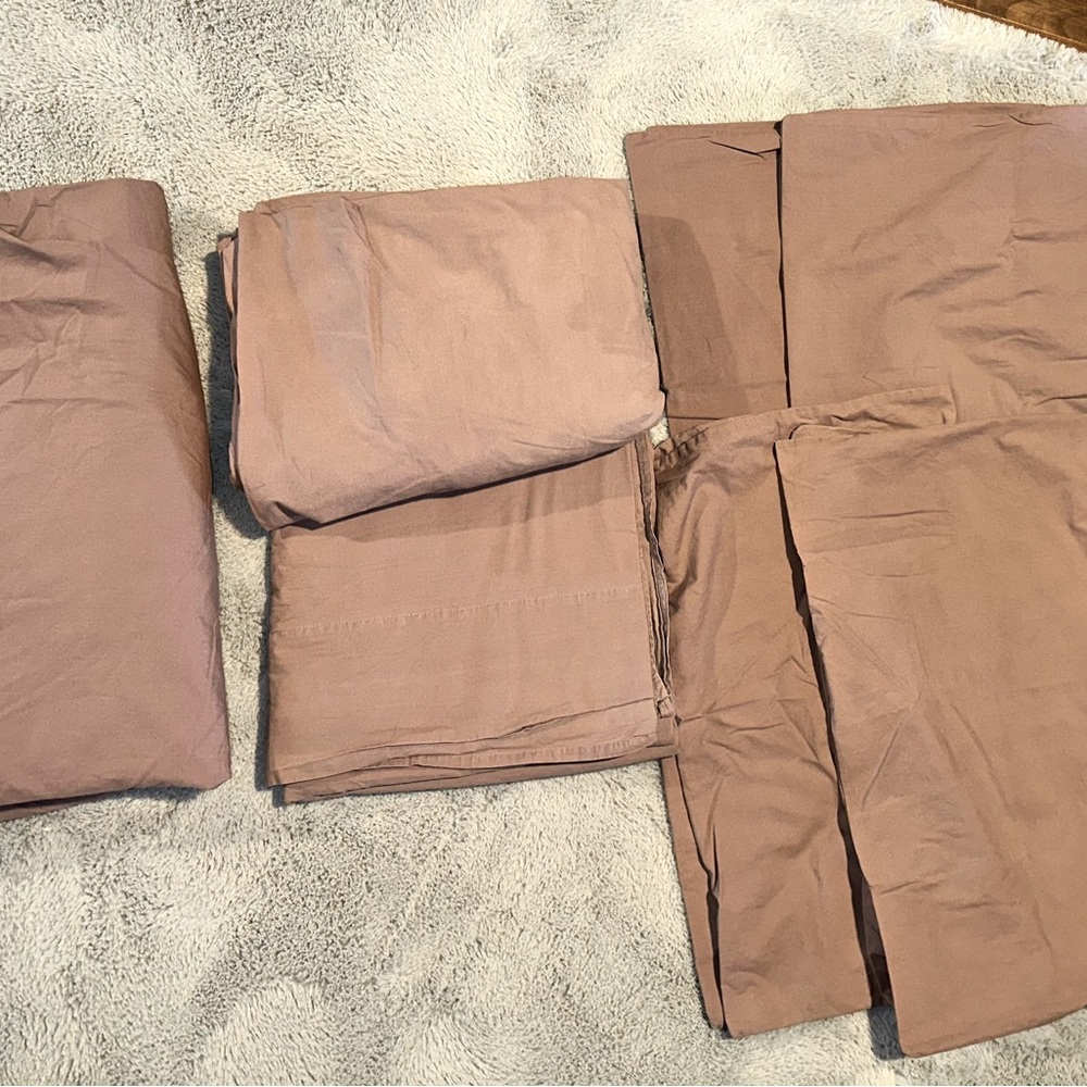 Parachute Home Clover Brushed Cotton Sheet Set - Picture 11 of 14